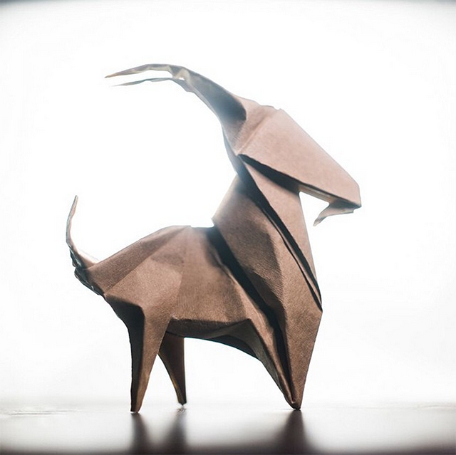Ross Symons lager fantastisk origami - Smud.no