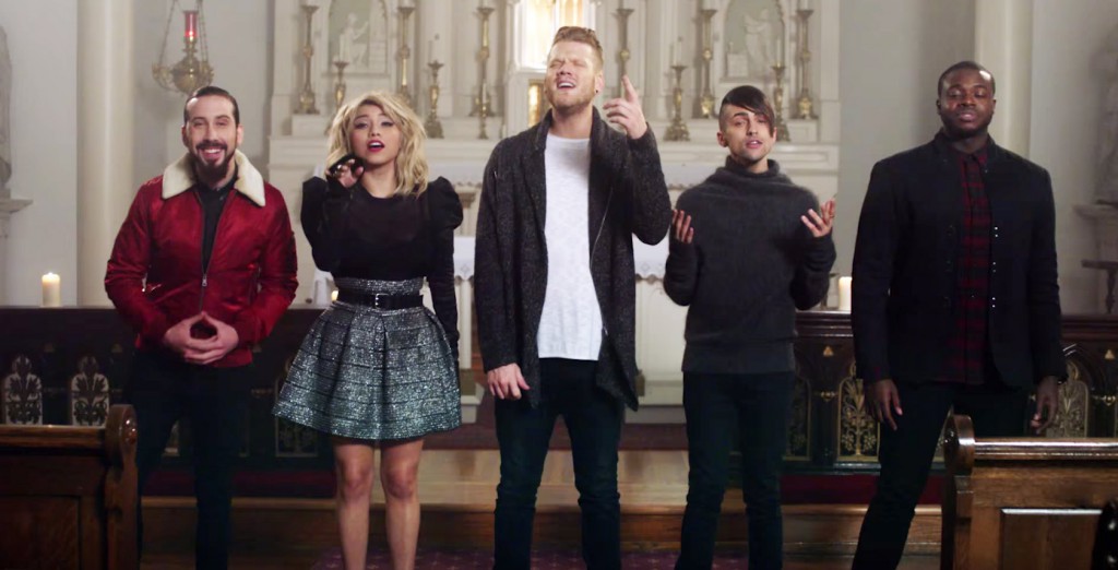 Pentatonix synger «Joy To The World» i en kirke