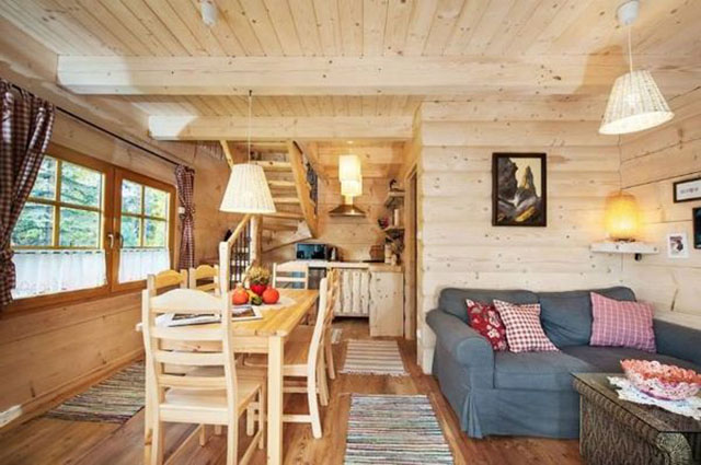 The Little Log House Company