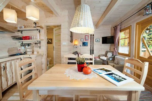 The Little Log House Company
