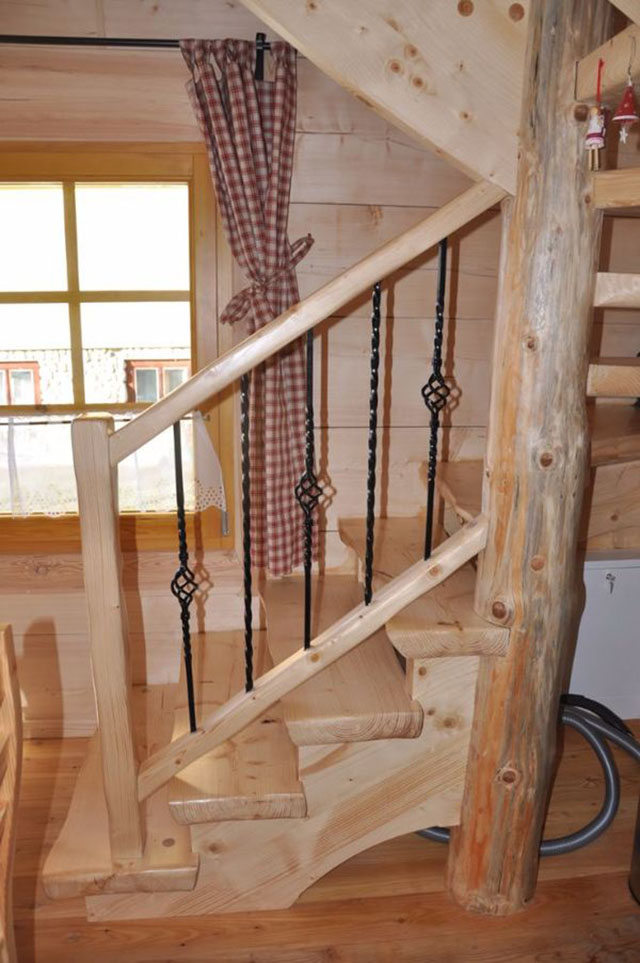The Little Log House Company