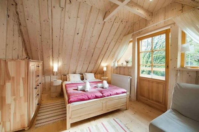The Little Log House Company